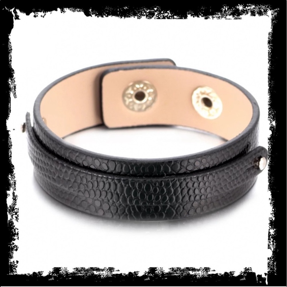New Royal Beler 2022 DIY Charm Leather Bangle Snap Bracelet - Picture 2 of 10